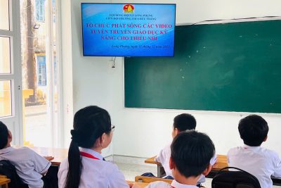 TỔ CHỨC PHÁT SÓNG CÁC VIDEO TUYÊN TRUYỀN GIÁO DỤC KỸ NĂNG CHO THIẾU NHI